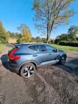 Volvo XC40 T4 AWD Inscription Automatik Volvogarantie - blaue Volvo XC40