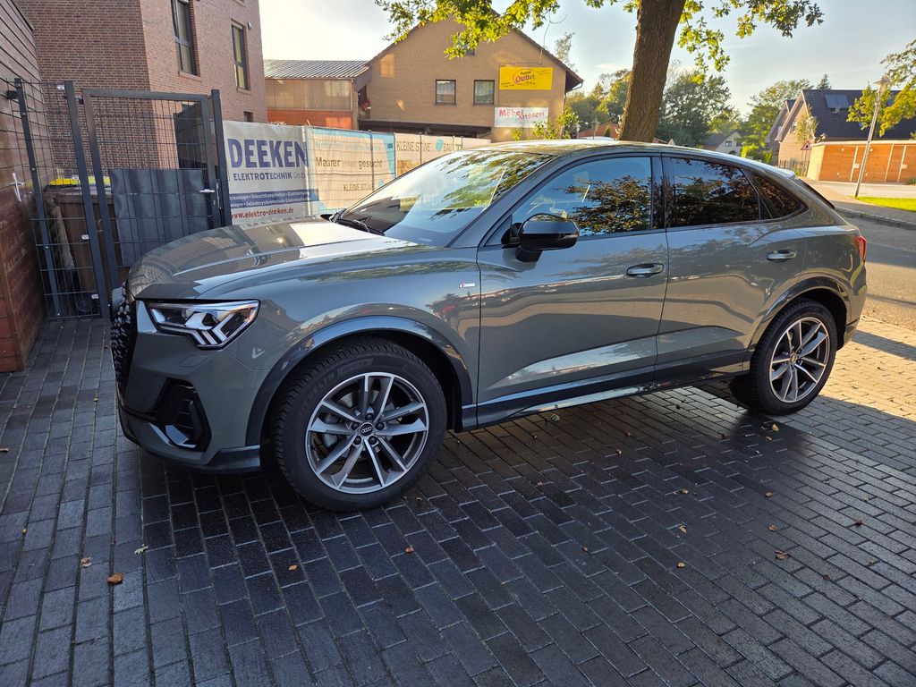 Image of Audi Q3