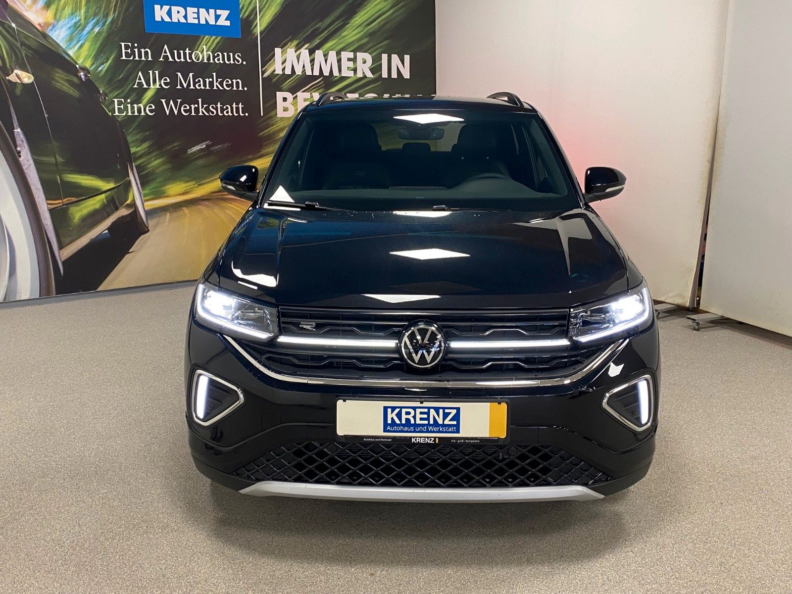Fahrzeugabbildung Volkswagen T-Cross 1.0 TSI DSG R-Line+NAVIGATION+MATRIX+ACC