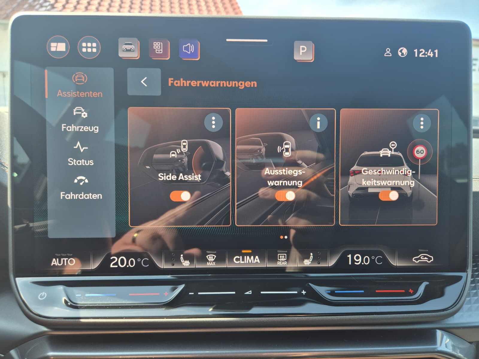 Fahrzeugabbildung CUPRA Leon 1.5 eTSI PANO*DCC*MATRIX*DINAMICA*AHK*5JG.