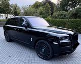 Rolls-Royce CULLINAN BLACKPACK MANSORY TIFFANY STARLIGHTFULL - scheckheftgepflegte Rolls-Royce Cullinan