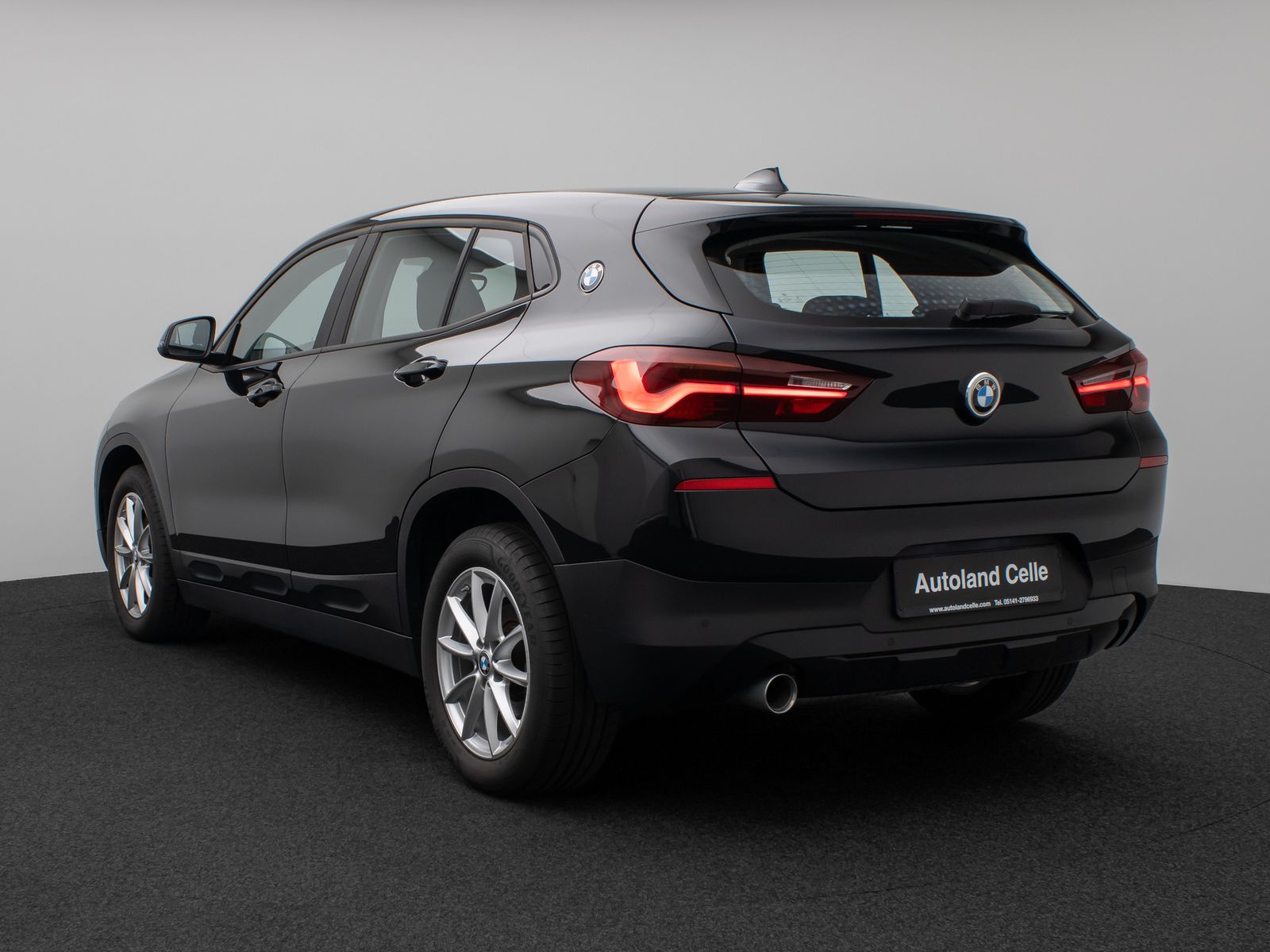 Fahrzeugabbildung BMW X2 sD18i Parkassistent DAB Navigation Lordos LED