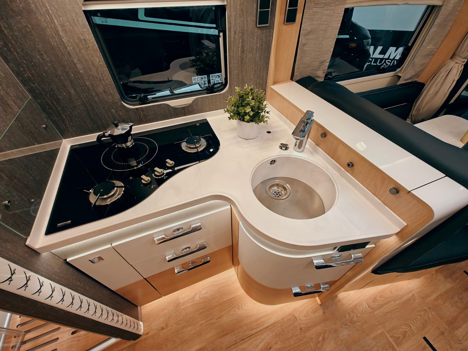 Fahrzeugabbildung HYMER / ERIBA / HYMERCAR B-KLASSE ML - T 780 SANSIBAR LTD. by palmo