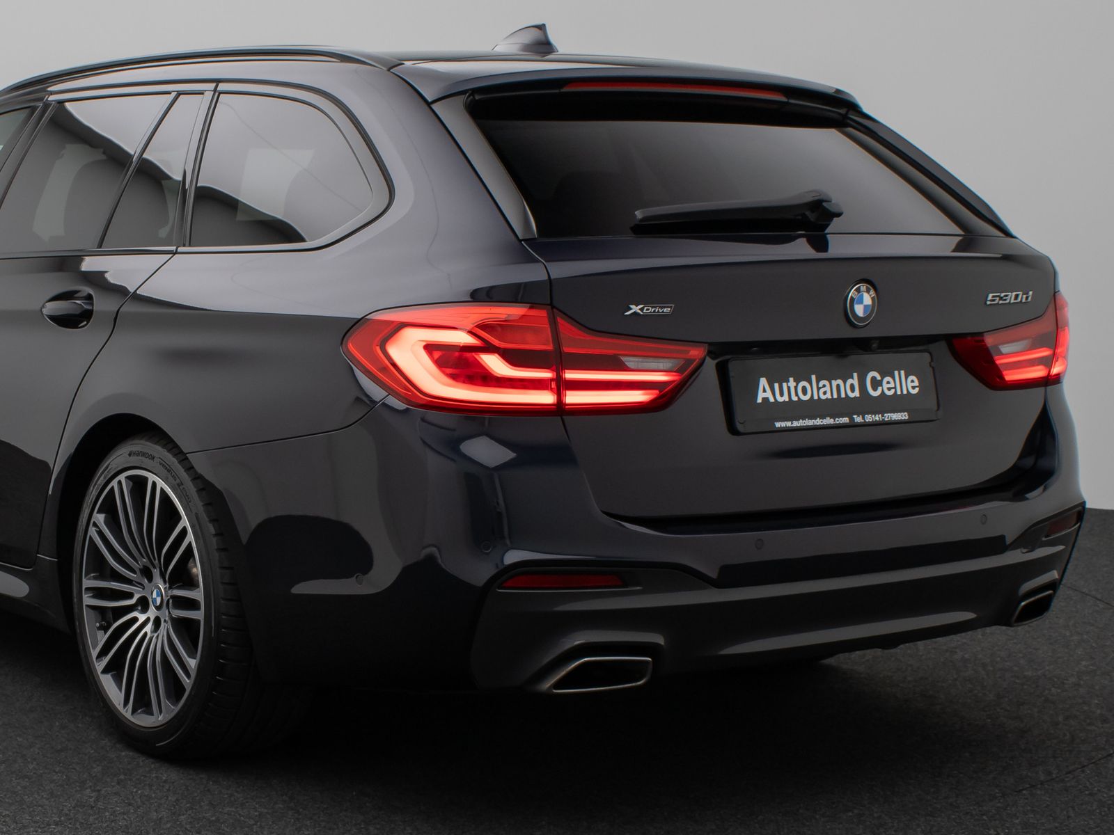 Fahrzeugabbildung BMW 530d xD M Sport Panorama Kamera HUD H/K Komfort