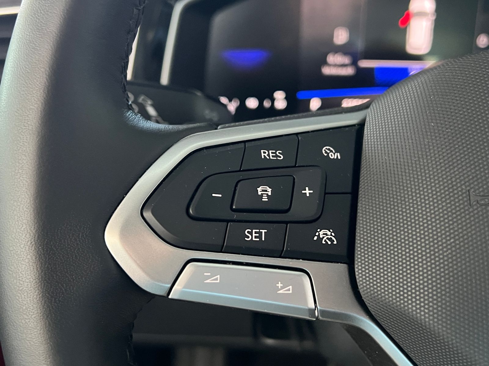 Fahrzeugabbildung Volkswagen Polo MOVE 1.0 TSI DSG *AHK, Kamera, LM'-15*