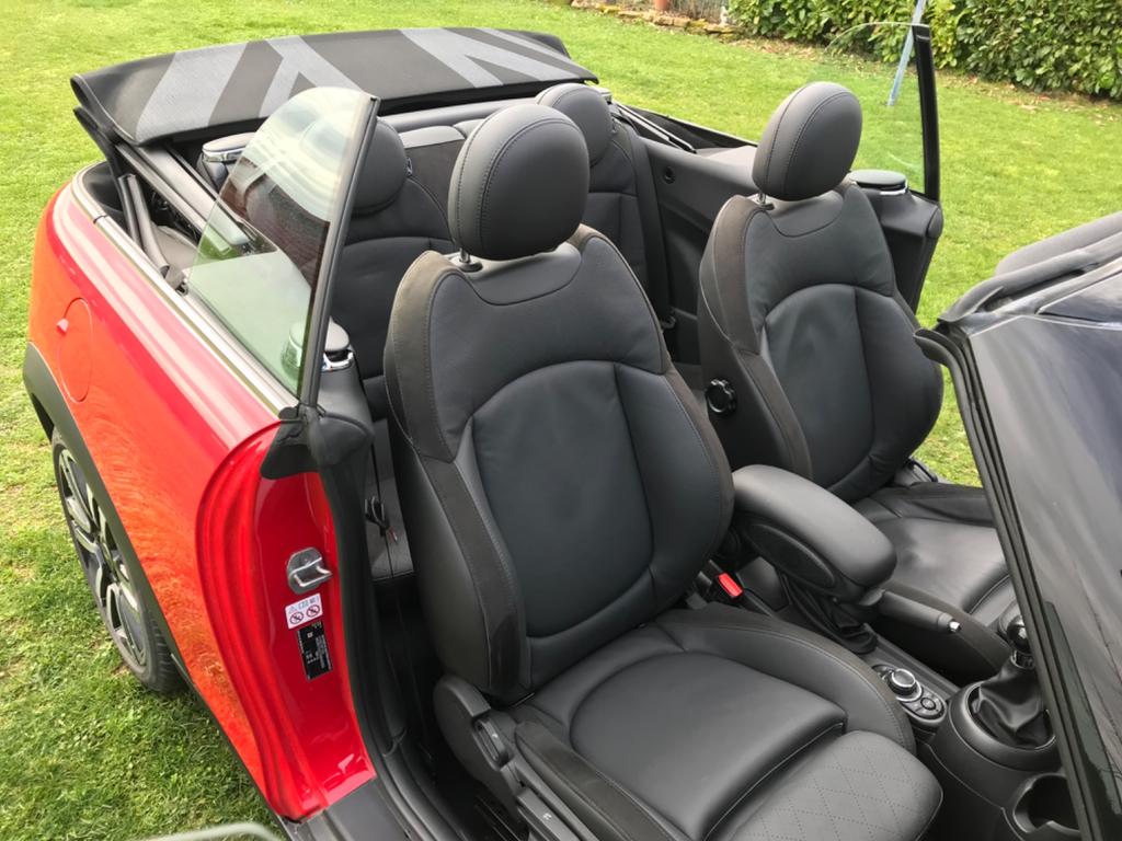 MINI Cooper Cabrio
