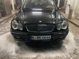 Mercedes-Benz C 220 CDI AVANTGARDE Avantgarde - Mercedes-Benz C 220 aus 2003: Cdi
