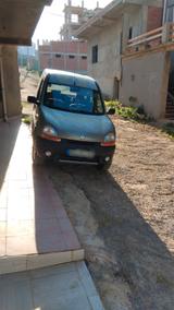 Renault Kangoo 1.6 16V 4x4 Authentique Authentique - gebrauchte Renault Kangoo aus dem Jahr 2001