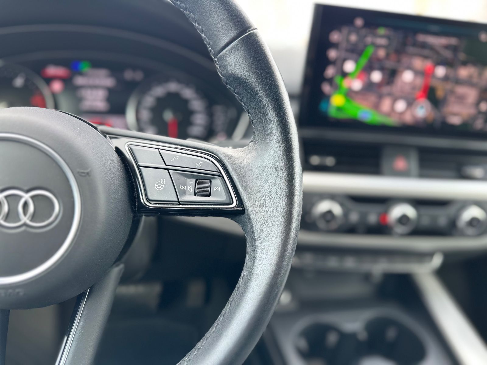 Audi A4 Avant 40 TDI S-LINE*NAVI*LED*AHK* foto 24