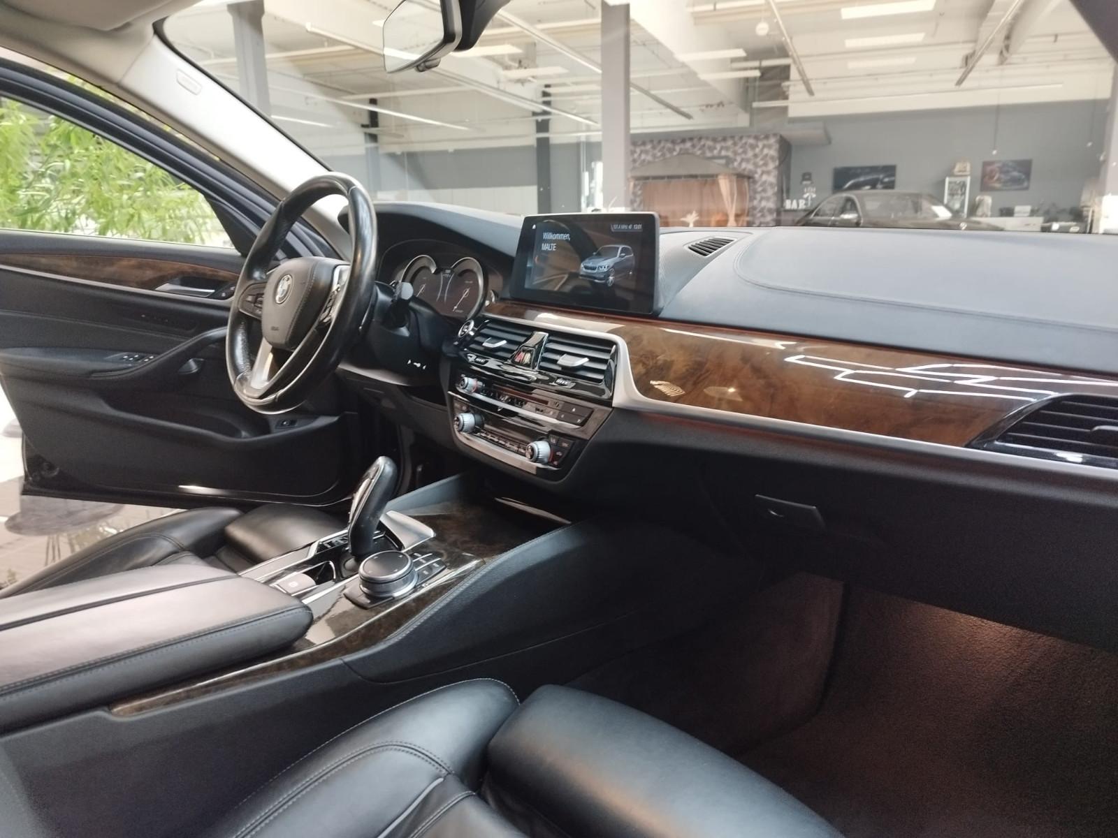 BMW 540 D TOURING XDRIVE LUXE  320 CH 4X4 BVA - BUSINESS-PAKET - BUSINESS-PAKET - CUIR NAPPA