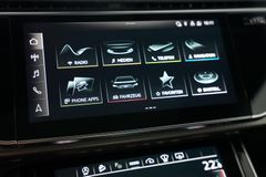 AUDI RSQ8 | HuD | Keramik | Pano | 305 km/h | 23" AUDI RSQ8 | HuD | Keramik | Pano | 305 km/h | 23"