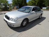 Hyundai SONATA 2.0 GLS - Hyundai SONATA aus 2004: Gls