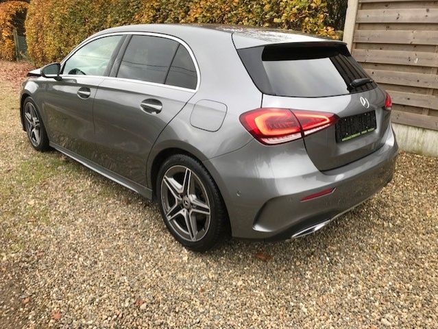 Mercedes-Benz A 180    AMG-LINE     WIDESCREEN  LED