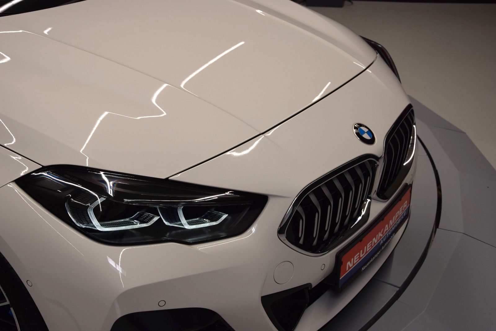 Fahrzeugabbildung BMW 218i M Sport Gran Coupe Panorama ACC H&k Memory