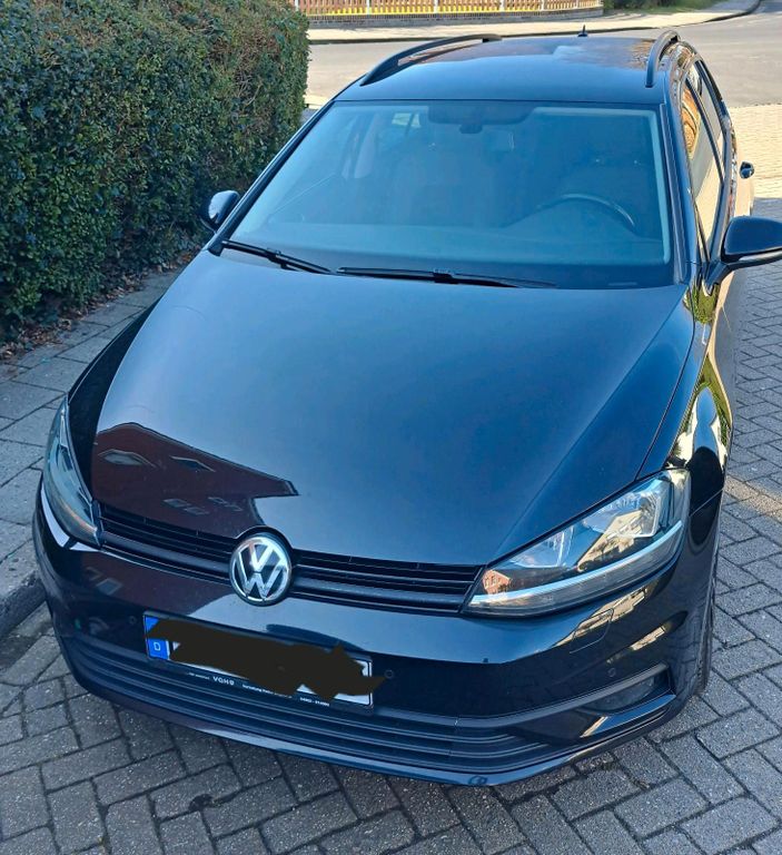 Image of Volkswagen Golf