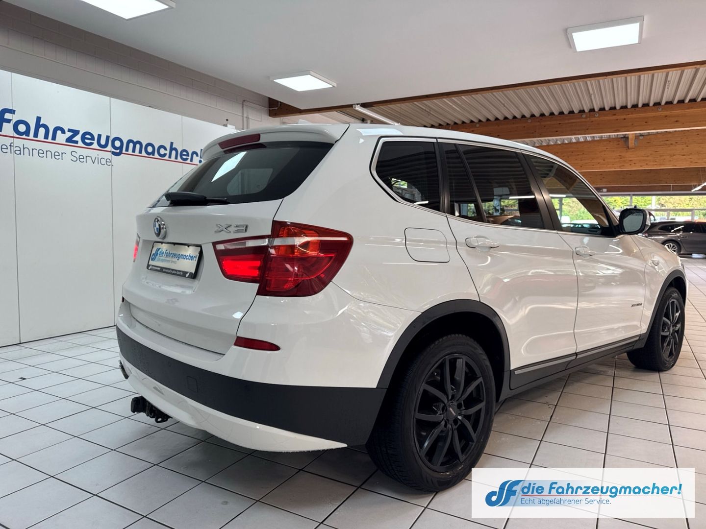 Fahrzeugabbildung BMW X3 xDrive 30d  El. Panodach Bi-Xenon *EXPORT