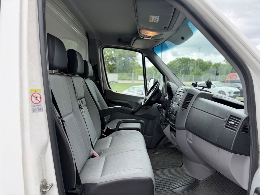 VW Crafter KOFFER 35 mittel/NAVI/ L2/KOFFER/KLIMA VW Crafter KOFFER 35 mittel/NAVI/ L2/KOFFER/KLIMA