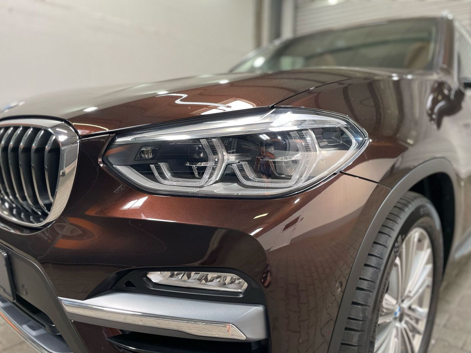Fahrzeugabbildung BMW X3 xDrive 20d LuxuryLine#Virtual#Pano#Leder#Head