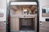 Malibu Van first class - two rooms - GT skyview 640 LE (15/21)