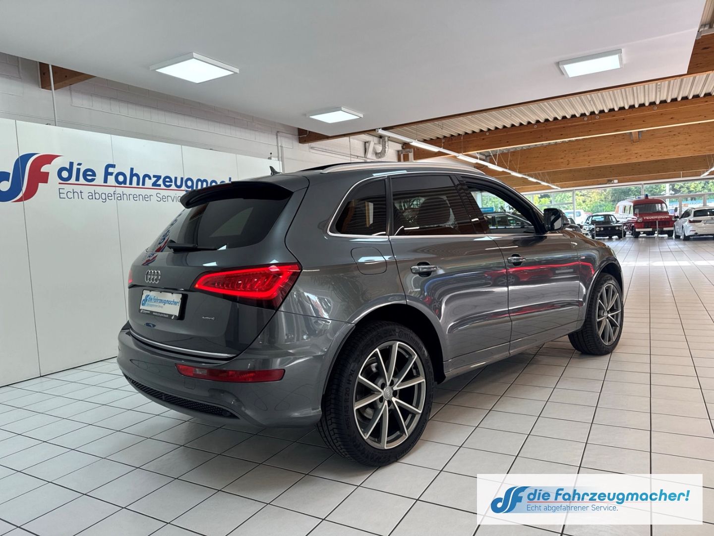 Fahrzeugabbildung Audi Q5 2.0 TDI quattro DPF clean diesel  S-line Spor