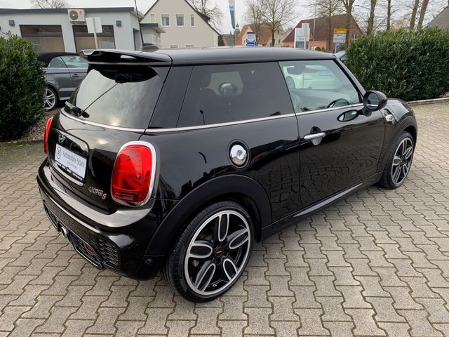 Fahrzeugabbildung MINI Cooper S John Cooper Works+Leder+Kamera+Pano+H&K