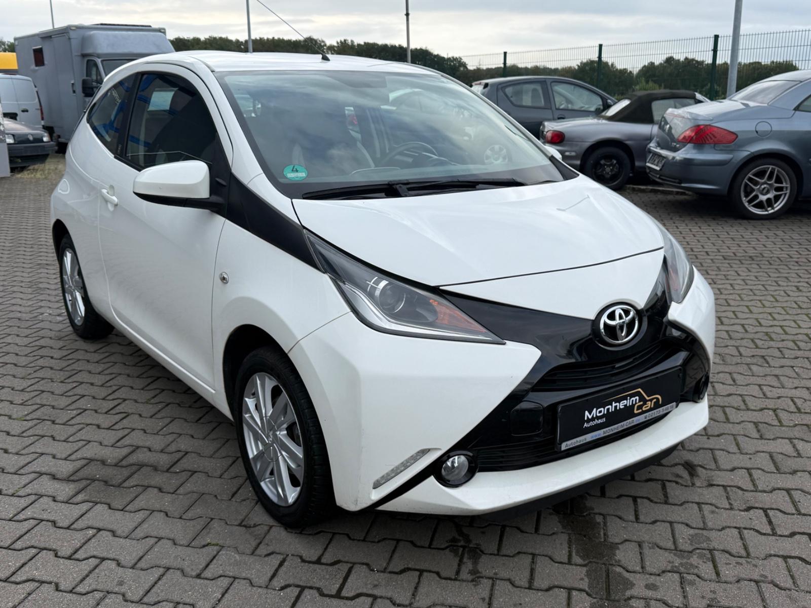 Toyota Aygo AYGO x-play Team D