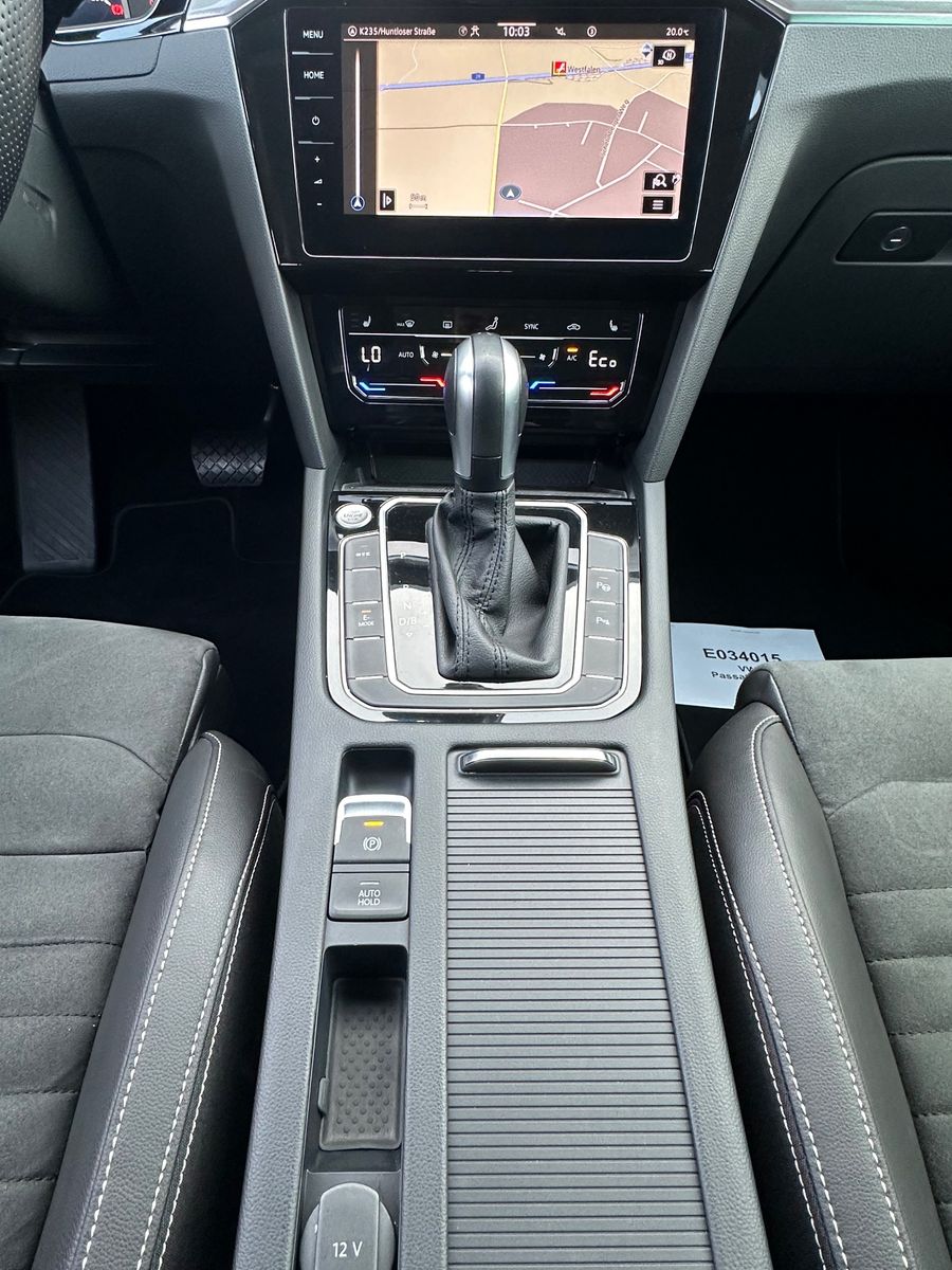 Fahrzeugabbildung Volkswagen Passat Variant 1.4 TSI DSG GTE NAV+LED+PANO+STHZ