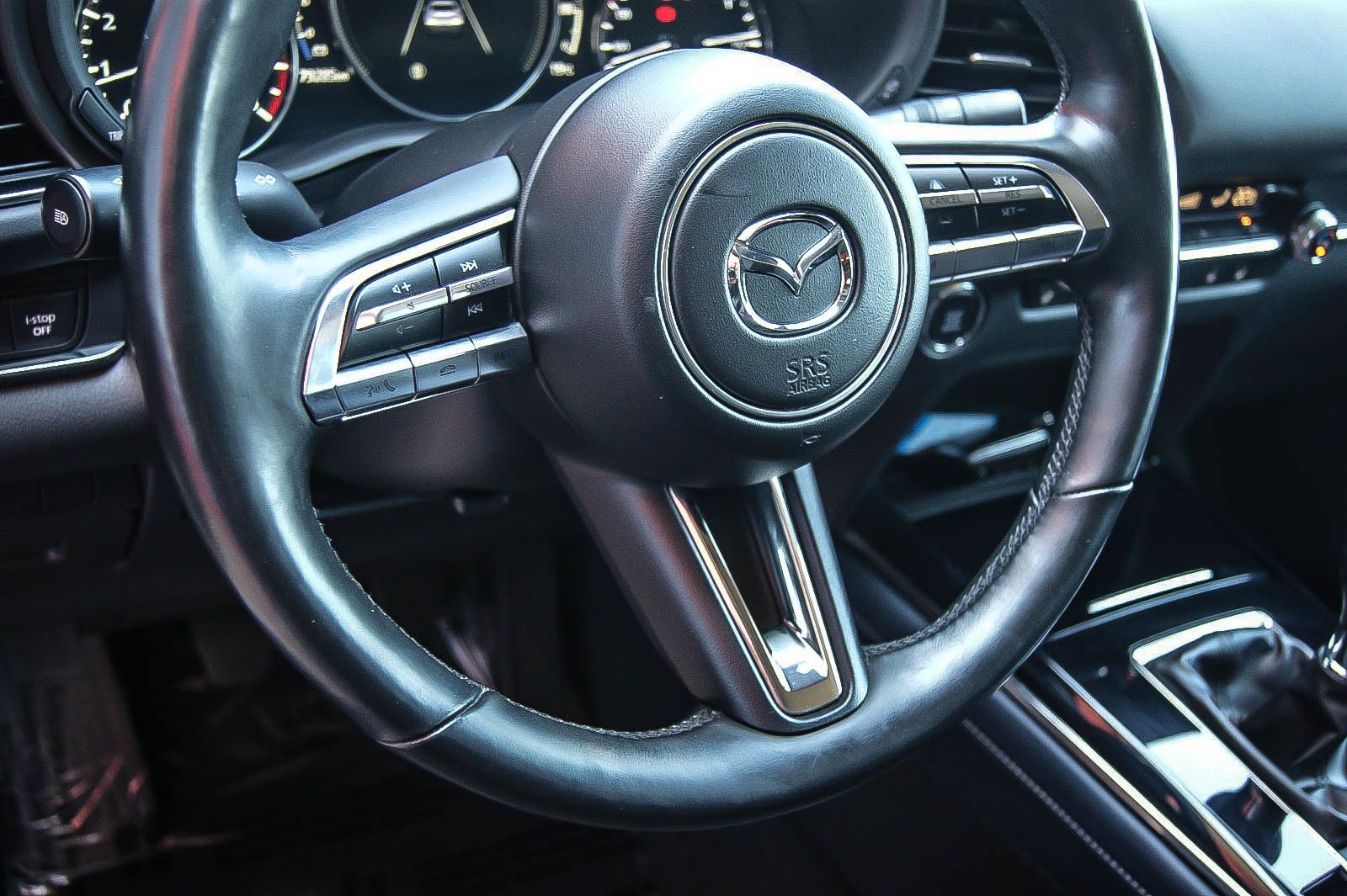 Fahrzeugabbildung Mazda CX-30 2.0 SKYACTIV-G M Hybrid DESIGN HEADUP LED