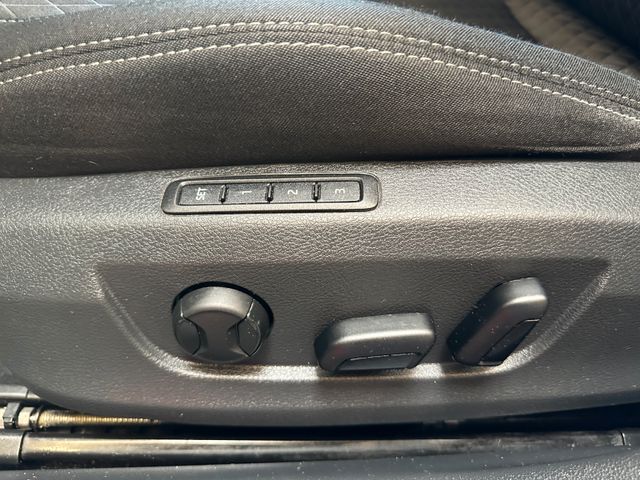 Skoda Superb Combi Style *BiXenon*Navi*AHK*