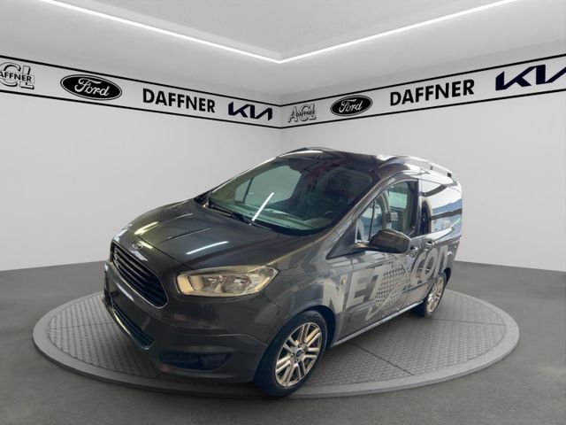 Ford Tourneo Courier Titanium MOTORSCHADEN