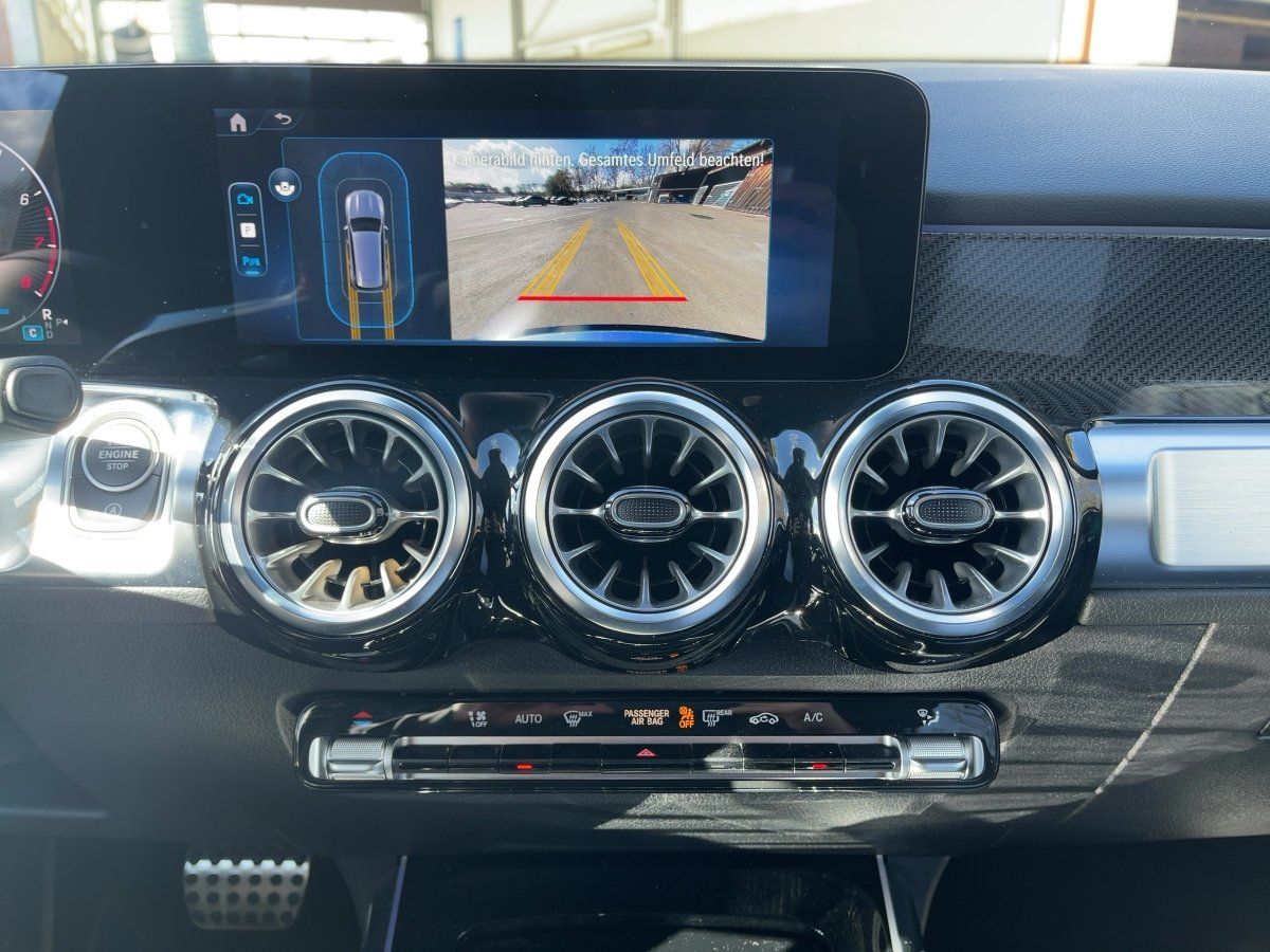 Fahrzeugabbildung Mercedes-Benz GLB 250 4M AMG/Night/Kamera/AHK