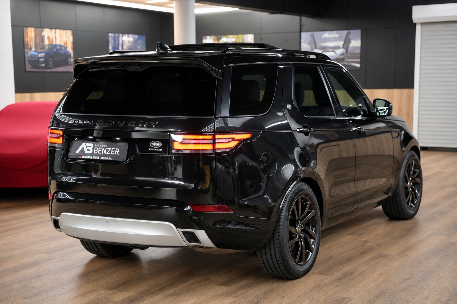 Fahrzeugabbildung Land Rover Discovery HSE V6 *7-Sitz*Panorama*HUD*Meridian*