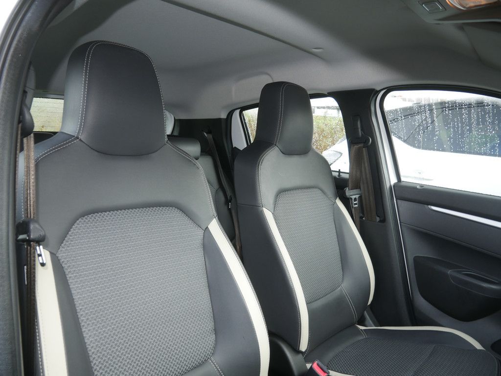 Fahrzeugabbildung Dacia Spring Essential KLIMA