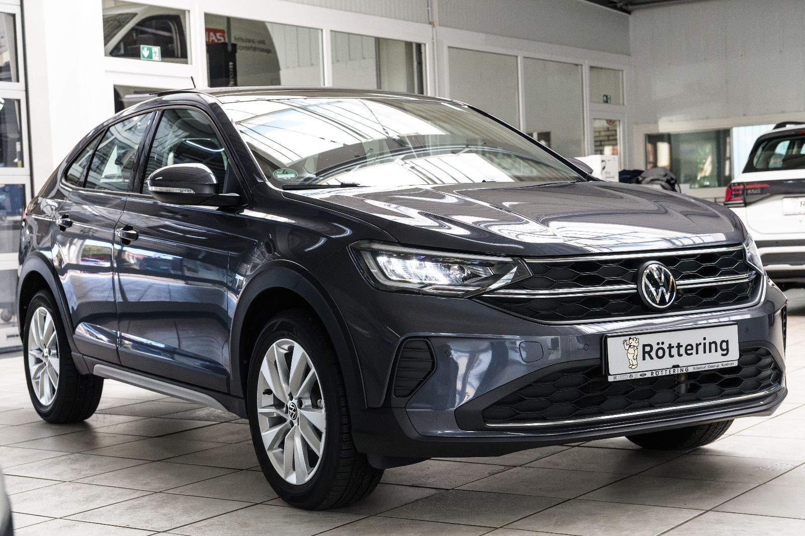 Fahrzeugabbildung Volkswagen Taigo Life+LED+SHZ+NAVI+PDC+*PANORAMA*+GJR