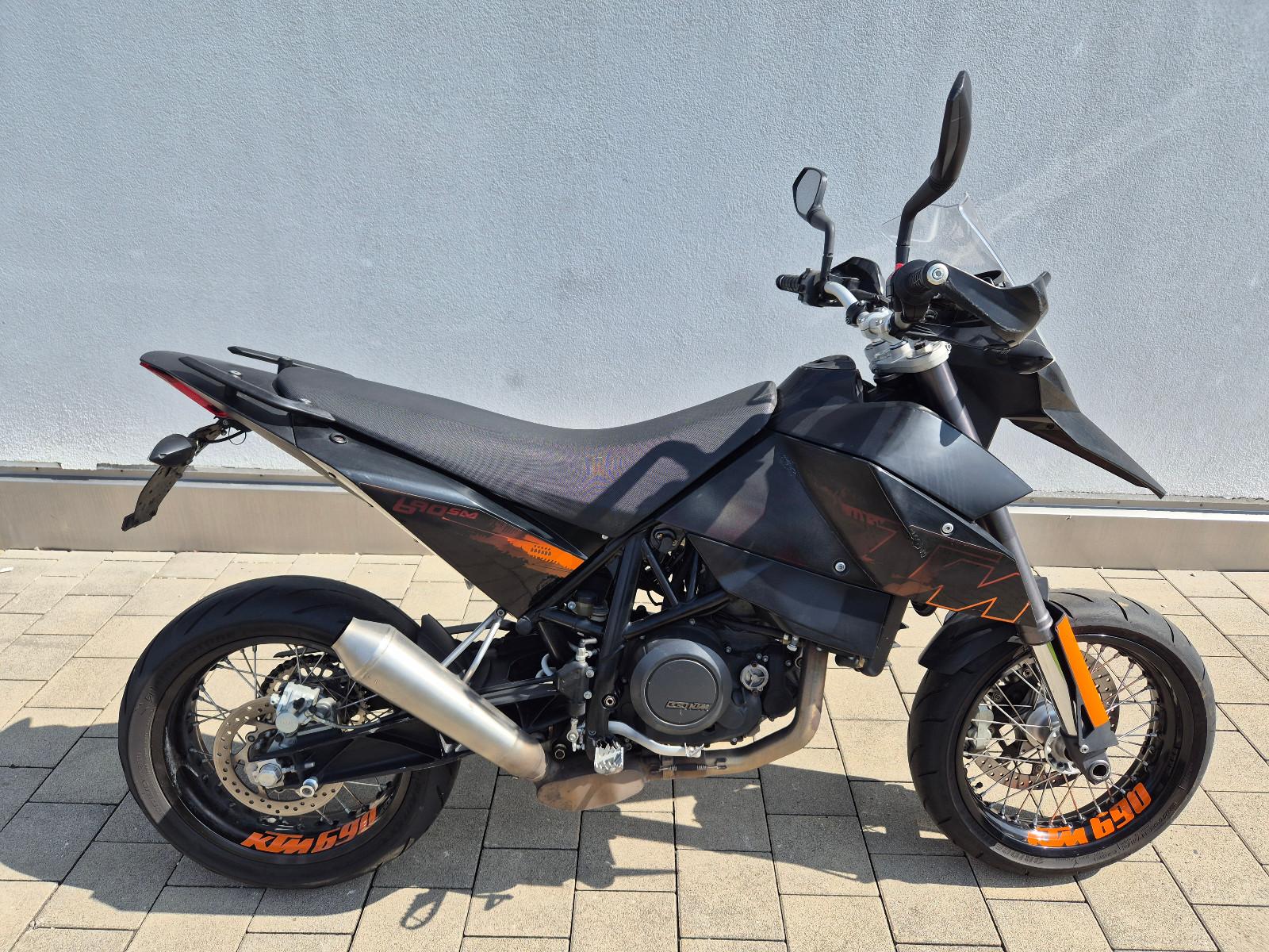 KTM 690 SM im Kundenauftrag