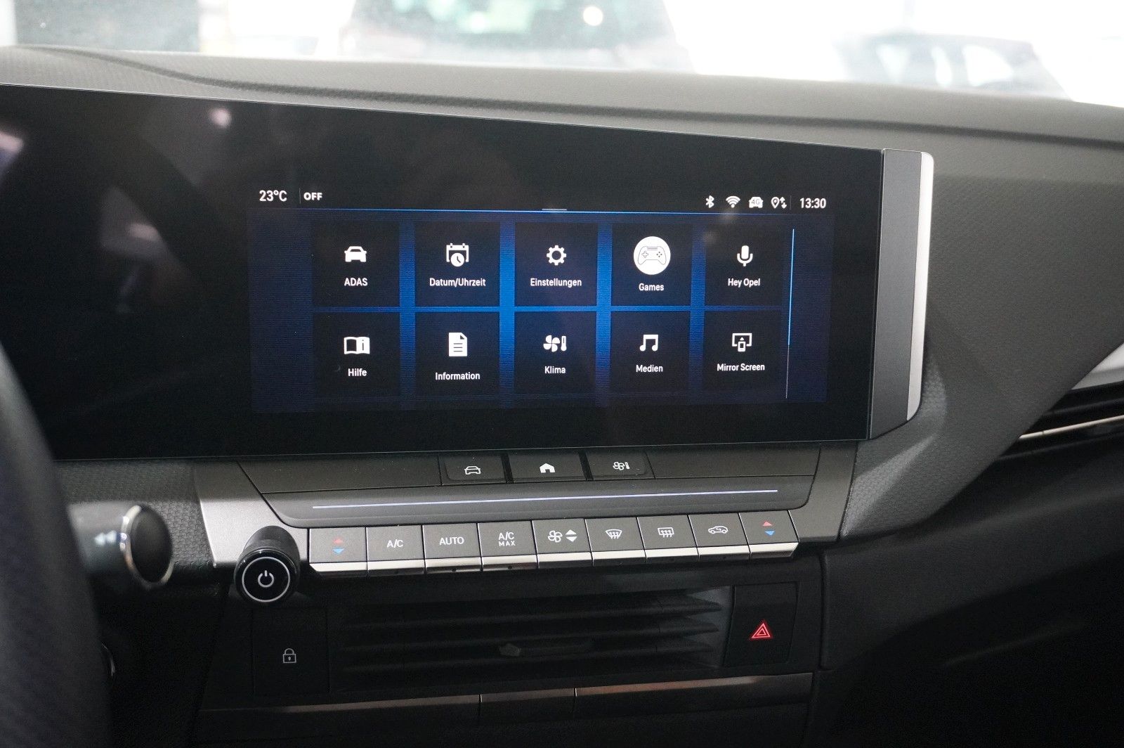 Fahrzeugabbildung Opel Astra L Lim. 1.2T ELEGANCE NAVI/LED/KAMERA/SPORT