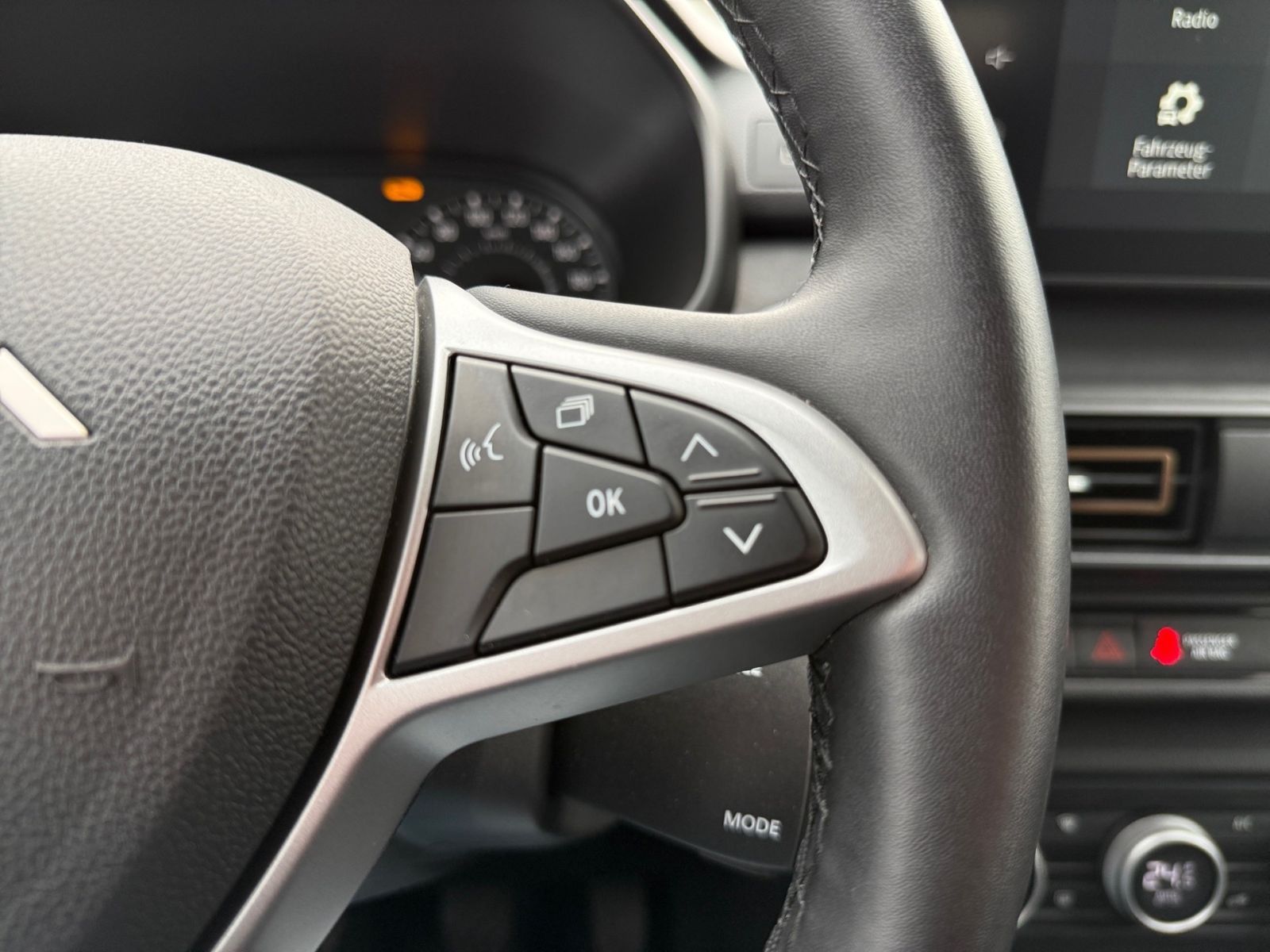 Fahrzeugabbildung Dacia Jogger 1.0 TCe 100 ECO-G Extreme+ *KAMERA*NAVI*