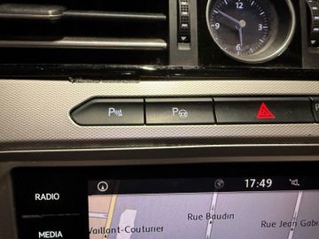 Volkswagen Passat - 8