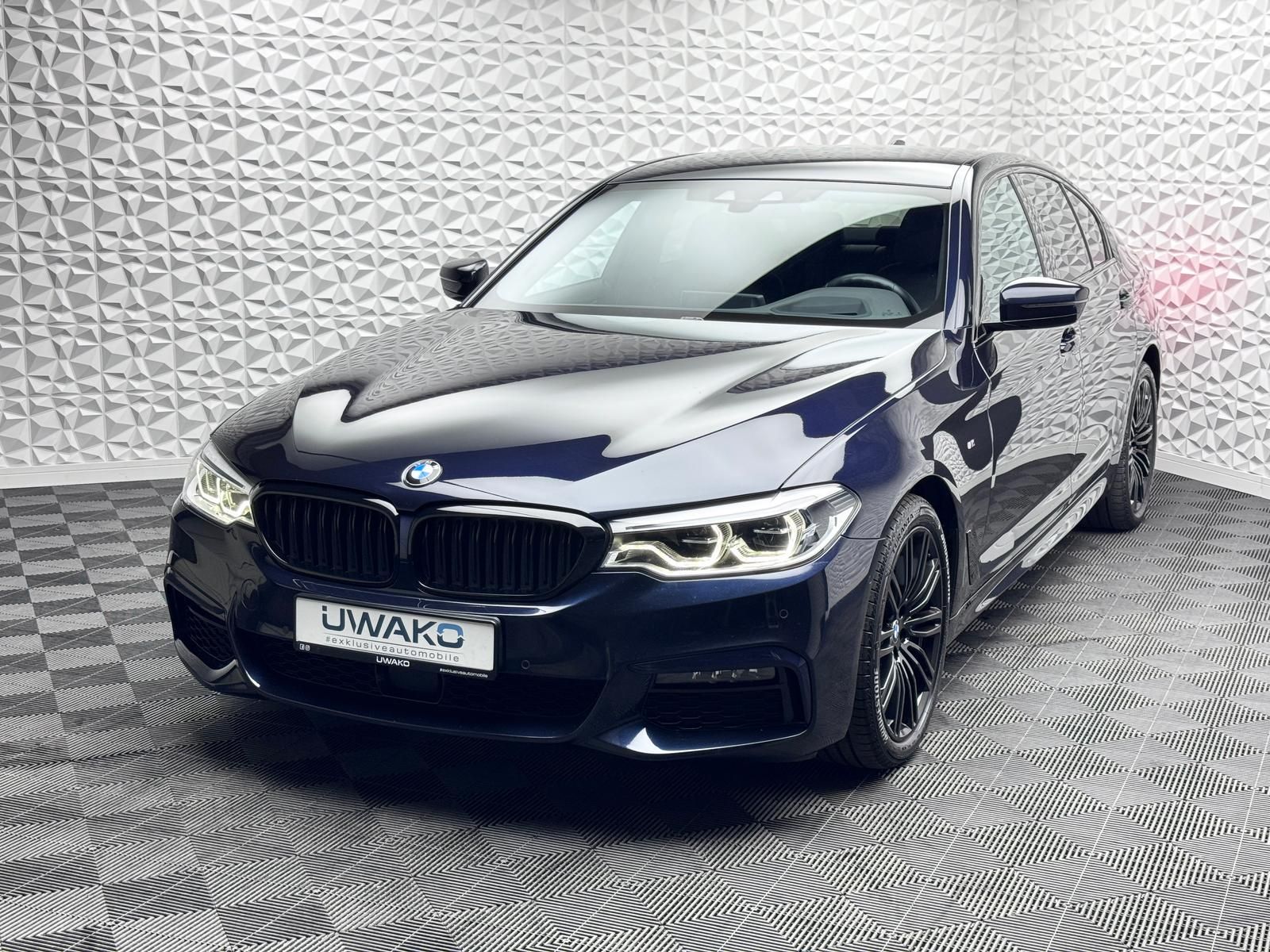Fahrzeugabbildung BMW 530d M-PAKET*ACC*H&K*KEYLESS*HUD*R-CAM*DAB*LIVE