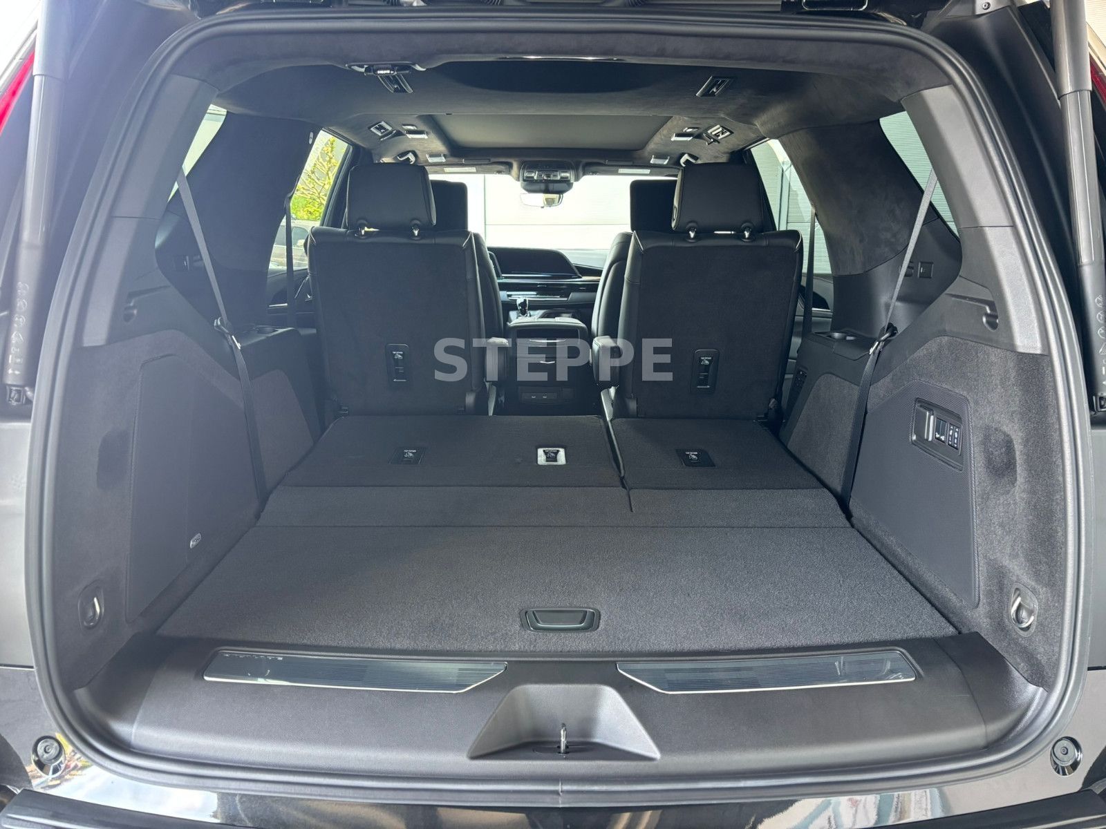 Cadillac Escalade V-Series 6.2 V8 Supercharged AWD