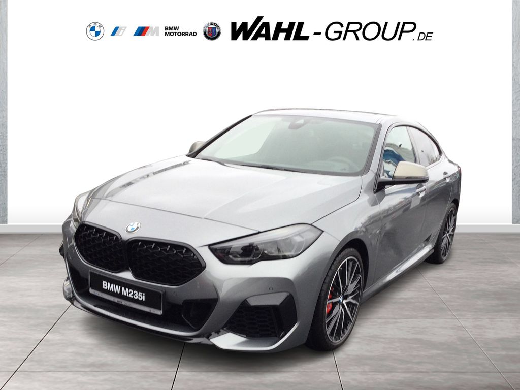 BMW M235
