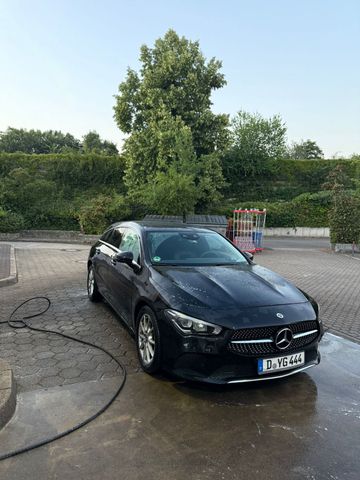 MERCEDES-BENZ Mercedes Benz CLA 180 D