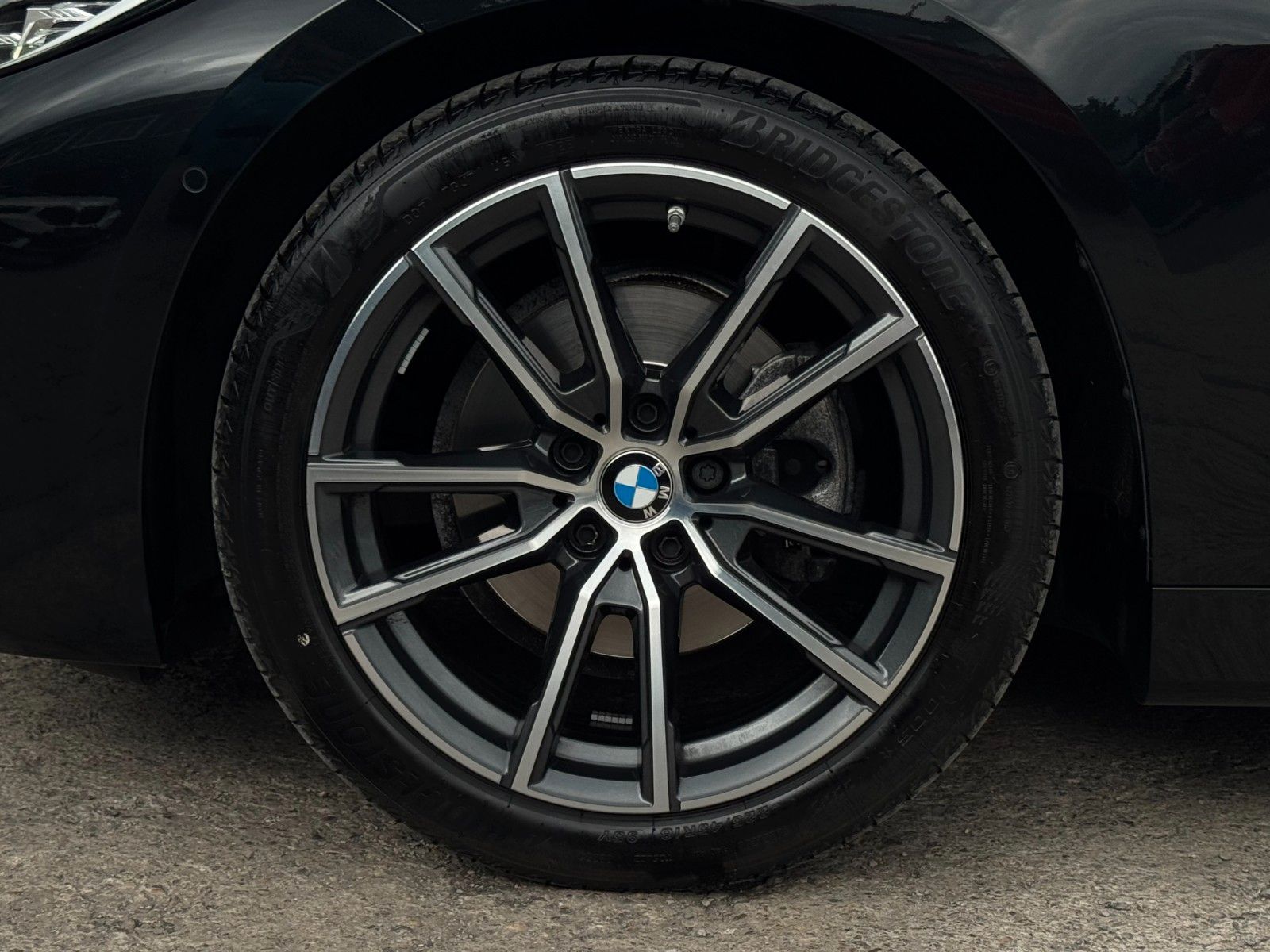 Fahrzeugabbildung BMW 420i G22 Coupé M Sport Leder Memory Kamera ACC