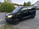 Peugeot Partner - Peugeot Partner mit Anhängerkupplung
