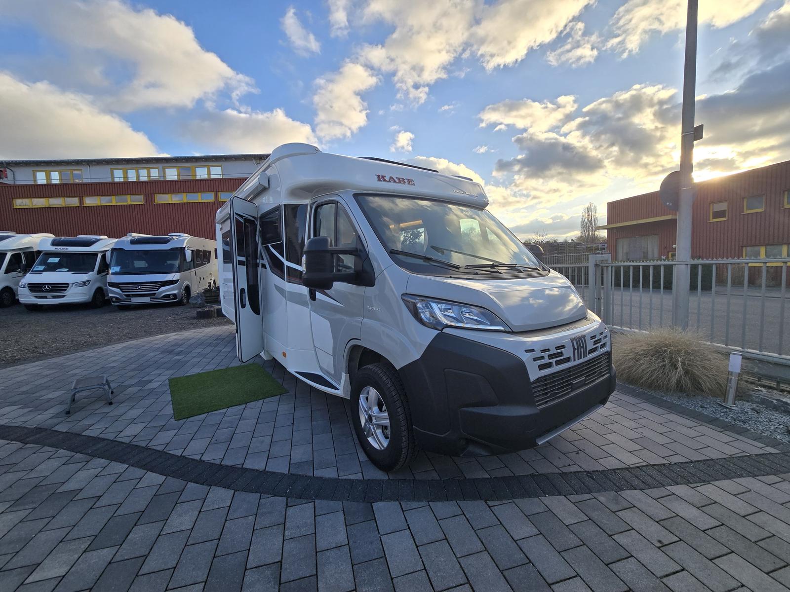 Kabe Travel Master Classic 740 LXL SOFORT