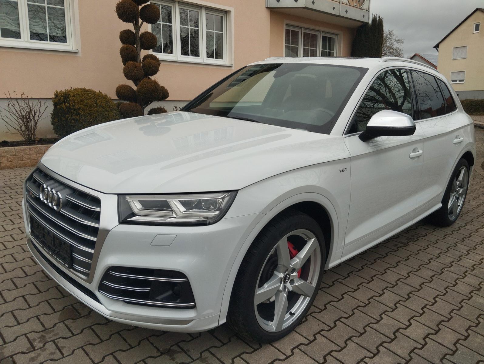 Audi SQ5 3.0 TFSI quattro, AHK, LED. Navi. Panorama