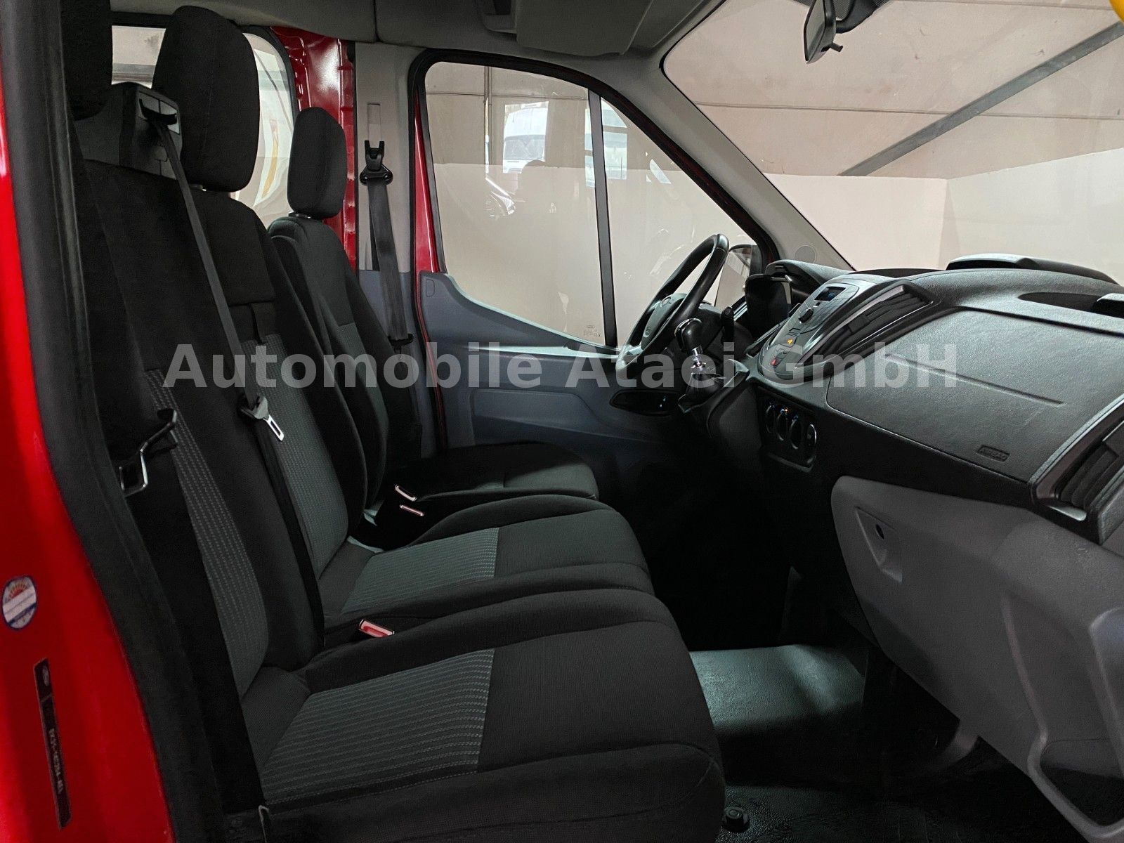 Fahrzeugabbildung Ford Transit Kombi 350 L3H2 *Rollstuhl-Lift* (5129)