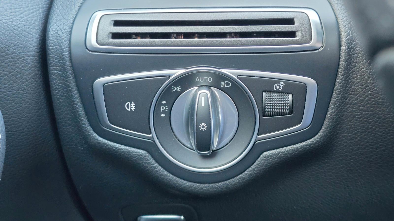 Mercedes-Benz C 180 T 9G Avantgarde LED NAV SHZ PDC