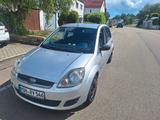Ford Fiesta 1.3 Benzin - TÜV bis 10/2027