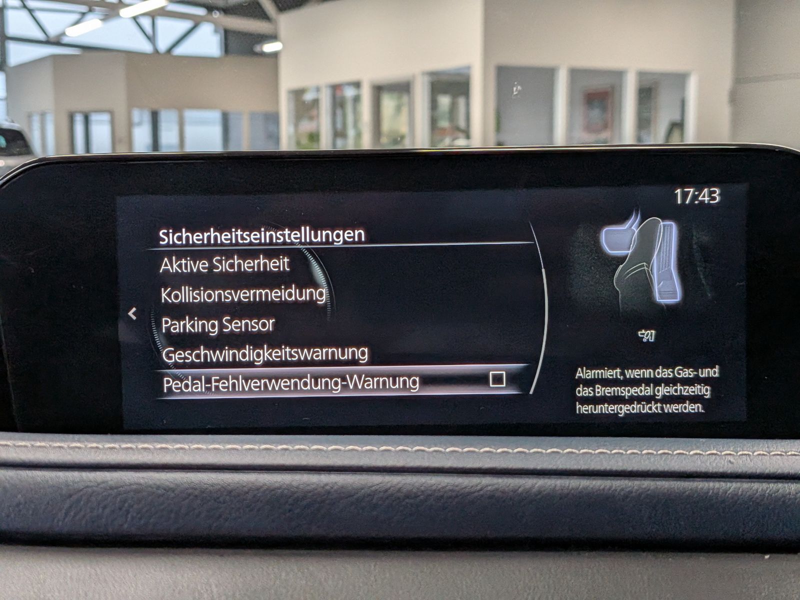 Fahrzeugabbildung Mazda CX-30 Selection 2WD LED Design ACC BOSE HUD CAM
